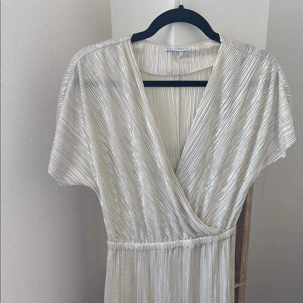 Zara Silver Ribbed Flutter Sleeve Midi Gown